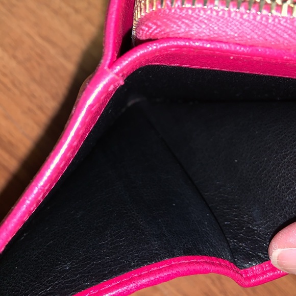 Authentic YSL Belle Du Jour Compact Wallet - Picture 10 of 15